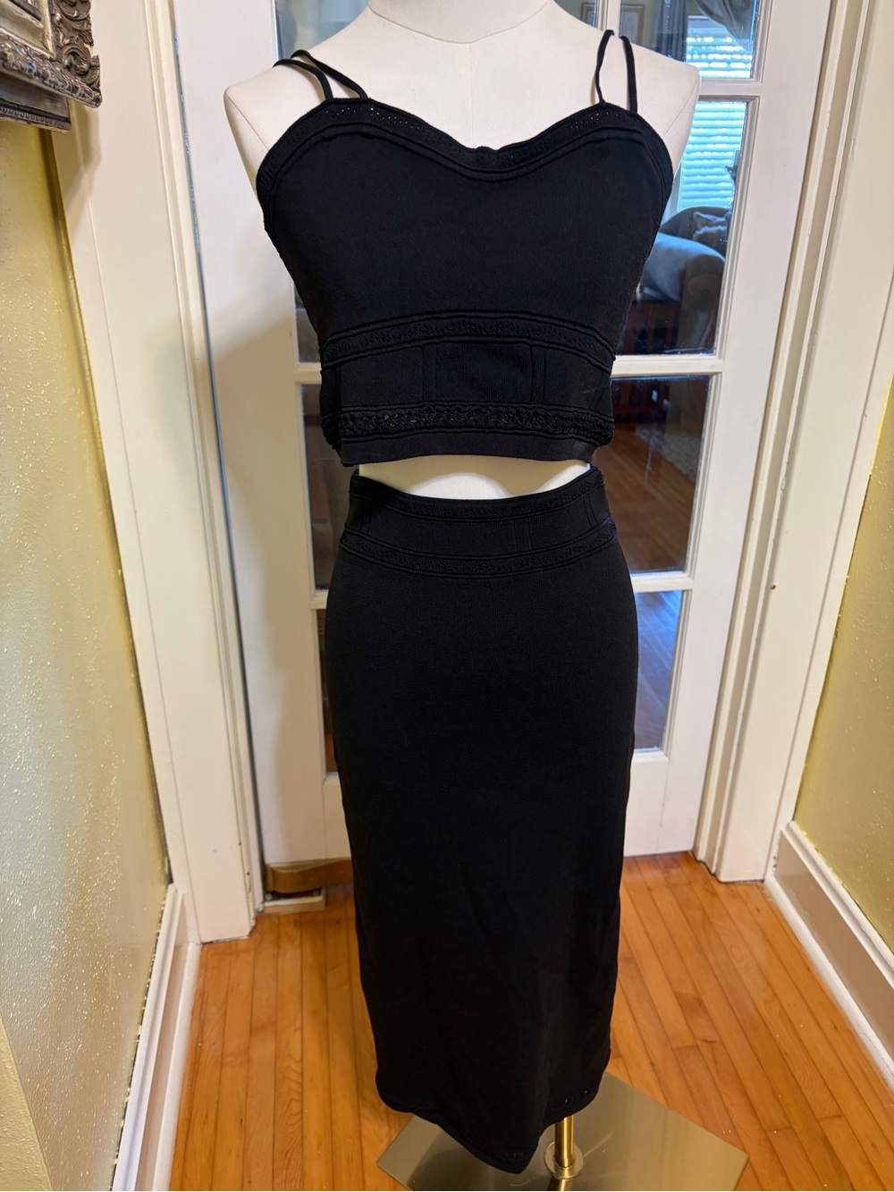 House of Harlow 1960 Black Midi Knit Skirt Set